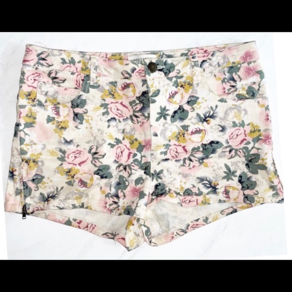 Forever 21 Cream Rose Floral Denim US 27 - Picture 1 of 4